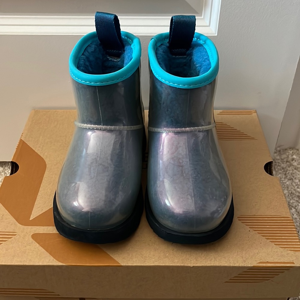 Toddler Girls Clear Cover UGG Boots